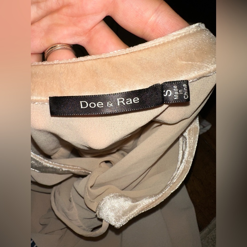 Doe & Rae blouse - Picture 3 of 3